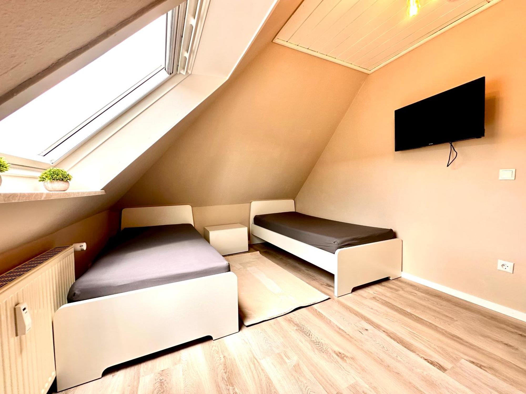 Landloft Weyhe - Self Check-In, Smart Tvs, Wlan, Kostenloser Parkplatz Apartment